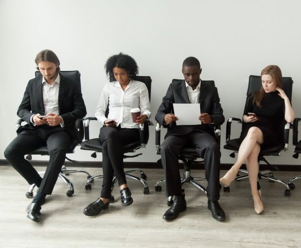 From Cover Letters to LinkedIn Profile Pics, Here Are a Few Tips for GC Job-Seekers