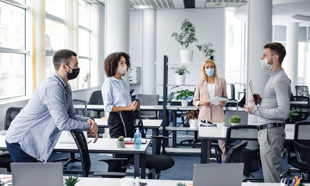 Same Day Hiring and Signing Bonuses: The Corporate Associate Market Is on Fire